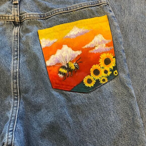 Upcycled LL Bean Straight Leg Jeans 5 Pocket, sun and bee painted on pockets! Si - Picture 5 of 16